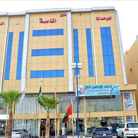 منـازل Almasa Llshkk Almkhdoma Brida Aparthotel Buraidah Exterior foto